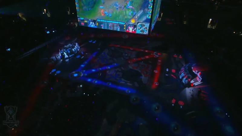 Illustration for article titled The League Finals Are Playing Out On Top Of A Giant Projection